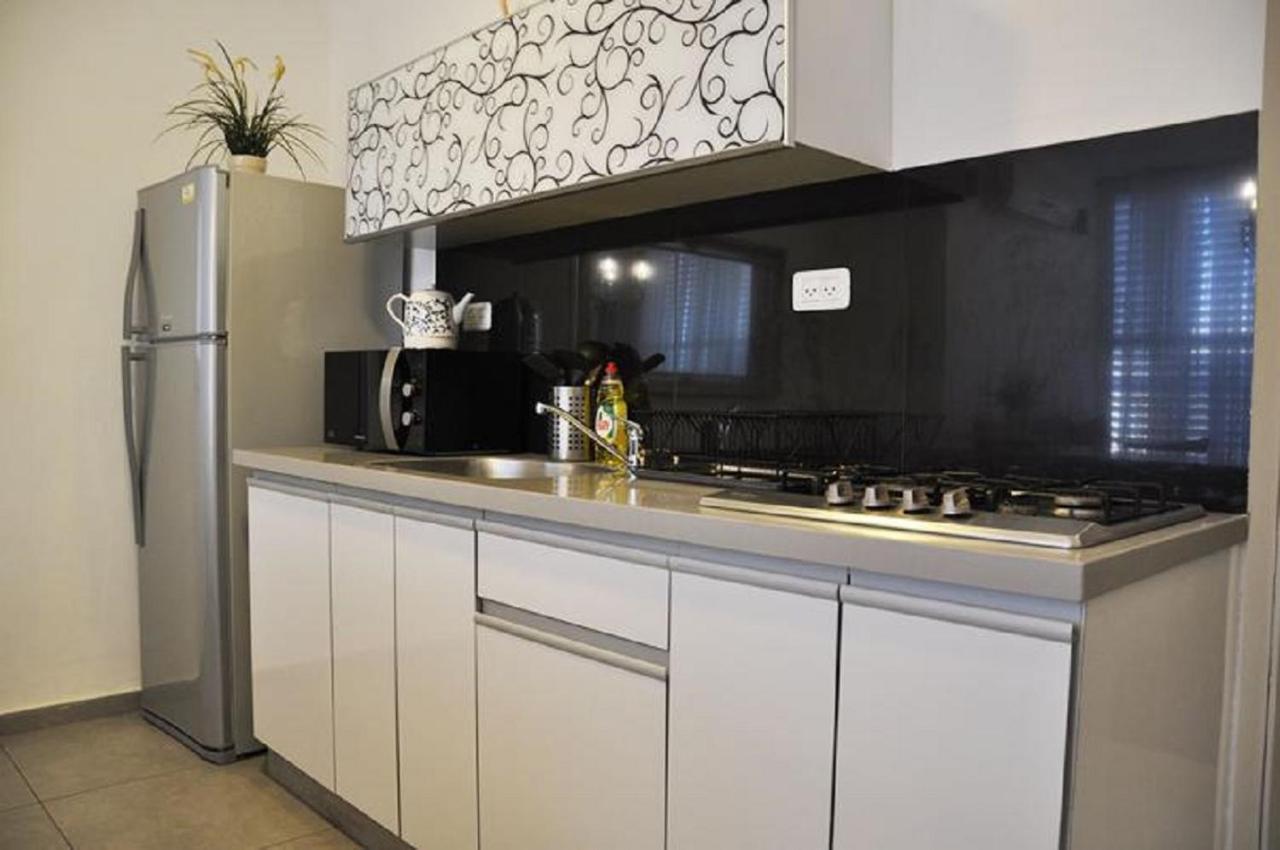 Gk Apartment Harmony Бат-Ям Экстерьер фото