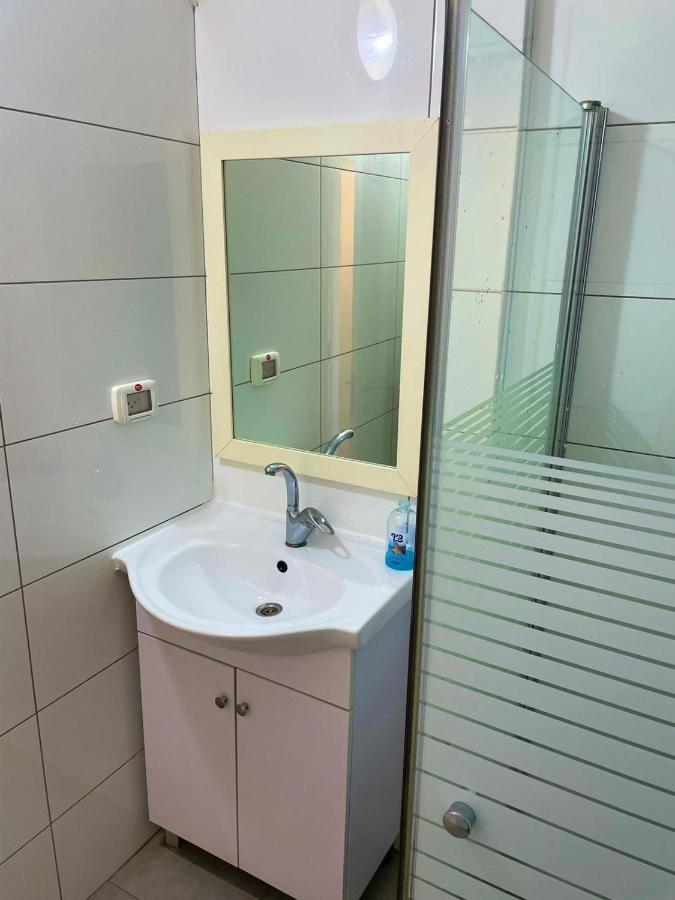 Gk Apartment Harmony Бат-Ям Экстерьер фото