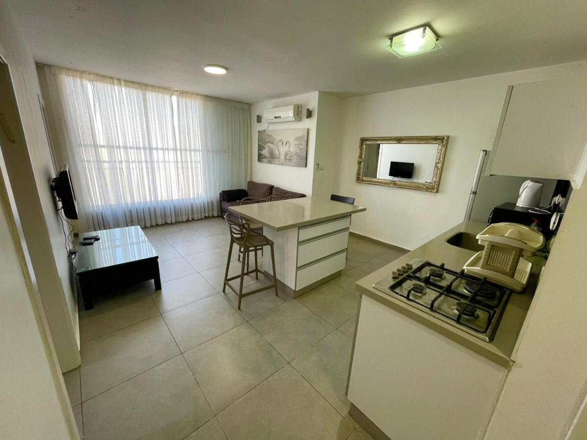 Gk Apartment Harmony Бат-Ям Экстерьер фото